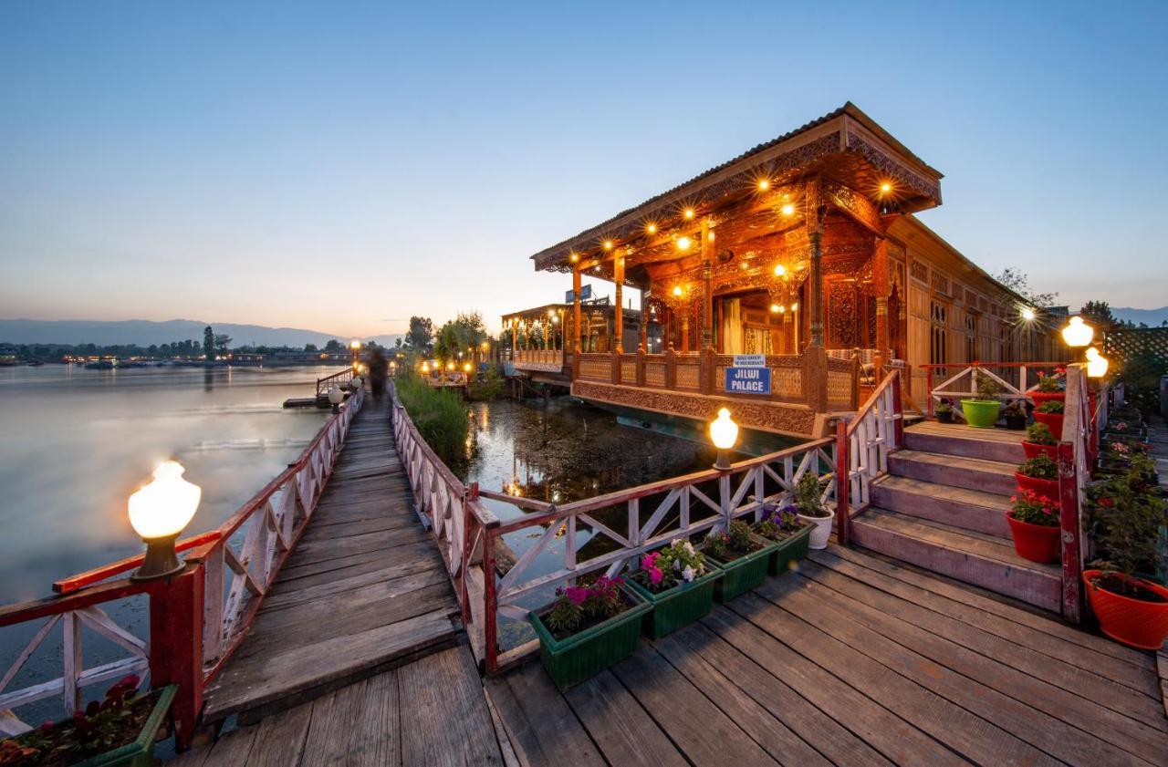 Kolu Group Of Houseboats Hotel Srīnagar Exterior foto